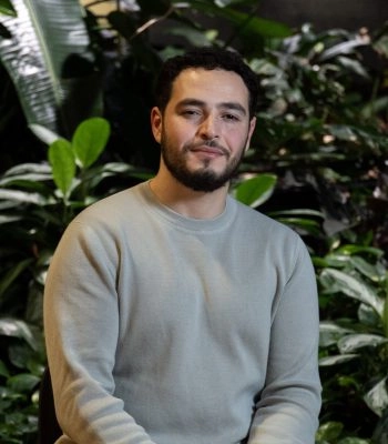 Portret van Adil Aarouss